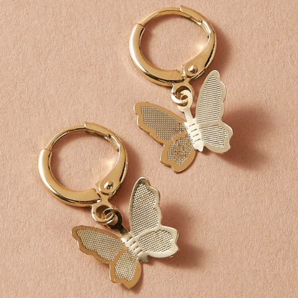 🦋 Gold Butterfly Earrings